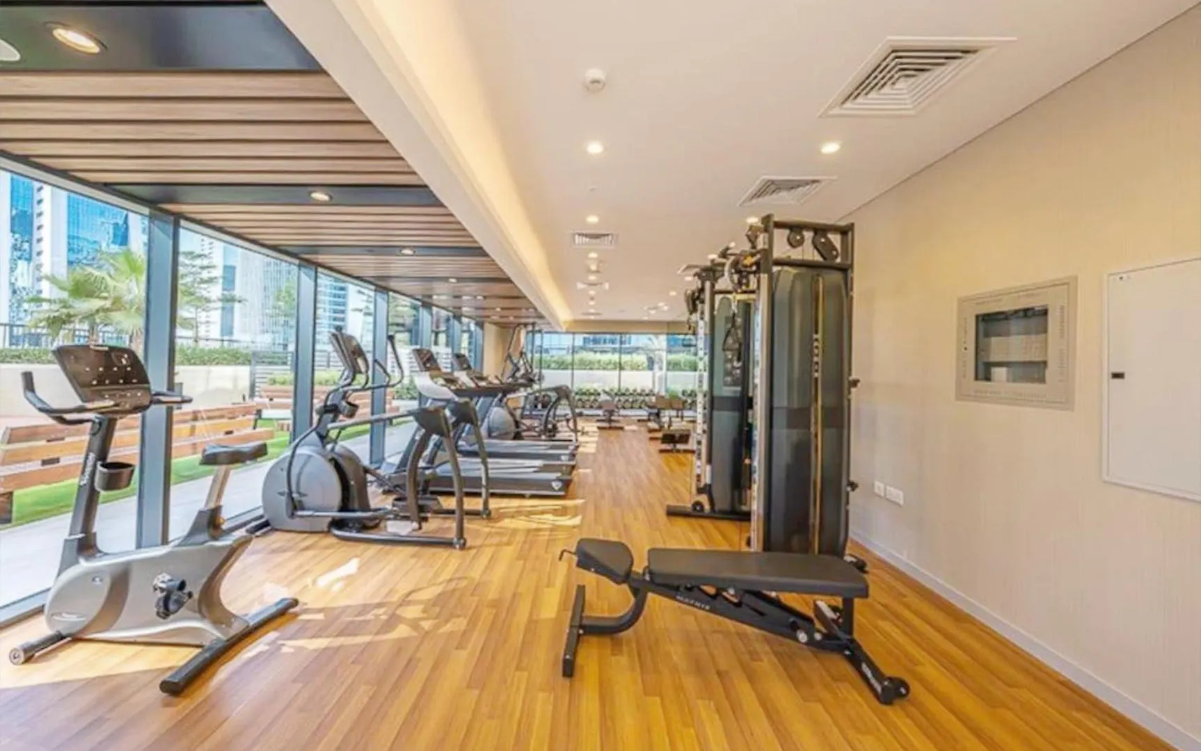 Livbnb-1B Urban Serenity With Private Balcony Dubai United Arab Emirates