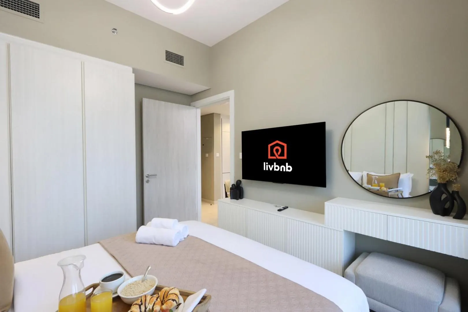 Apartment Livbnb-1B Urban Serenity With Private Balcony Dubai