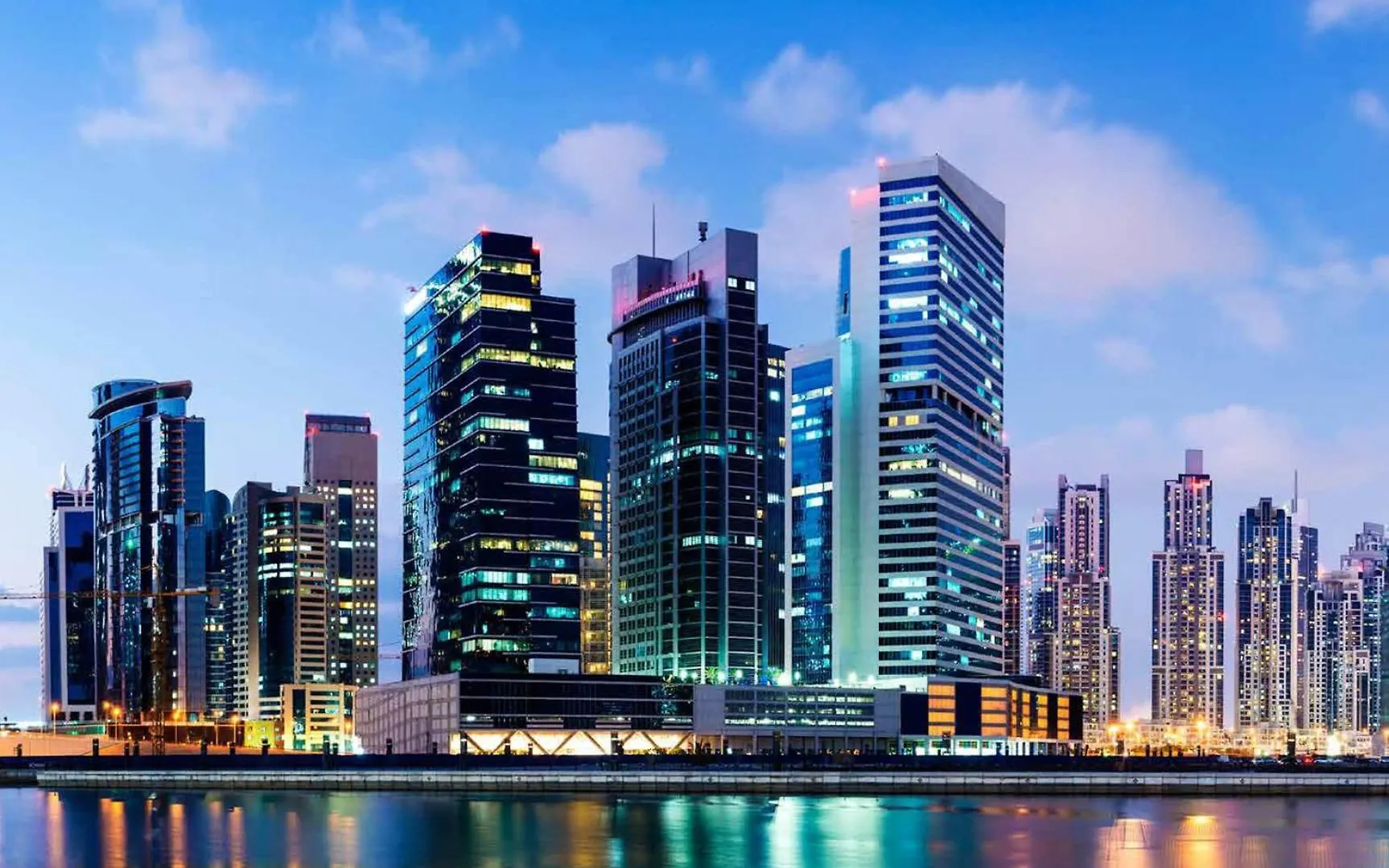 Livbnb-1B Urban Serenity With Private Balcony Dubai Apartment